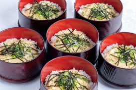 とろろ御飯