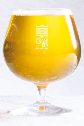 楽都IPA（インディアペールエール）最近のクラフトビールブームの火付け役。ガツンとしたホップの香りと苦味にシトラス（柑橘）の香りの良いバランス。￥1,500（300ml）