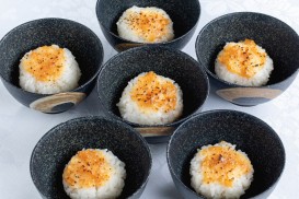 ⑩葱味噌焼きおむすび　香の物