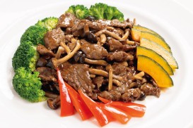 ③牛肉のオイスターソース炒め（中）
