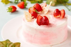 苺のシフォンケーキ