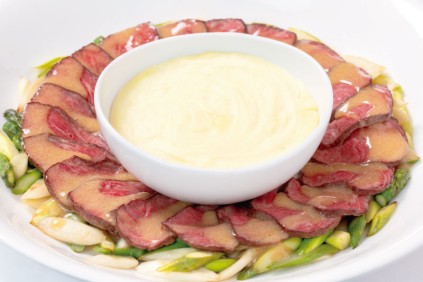 7.メイン（洋） 牛肉のローストビーフ シャルドネビネガーソース
