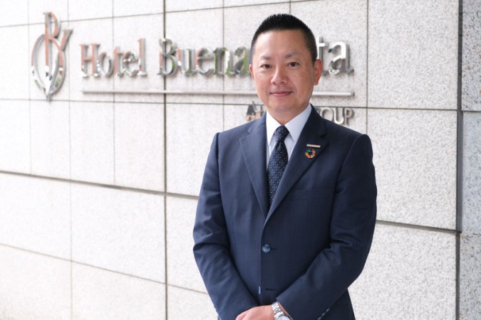 ホテルブエナビスタ総支配人　重山　敬太郎
