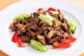 ③牛肉のオイスターソース炒め