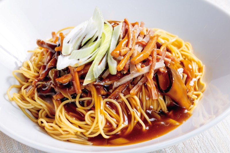 ③叉焼入り生姜と葱の煮込みそば　￥1,500