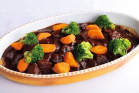 ❷牛肉のデミグラス煮込み