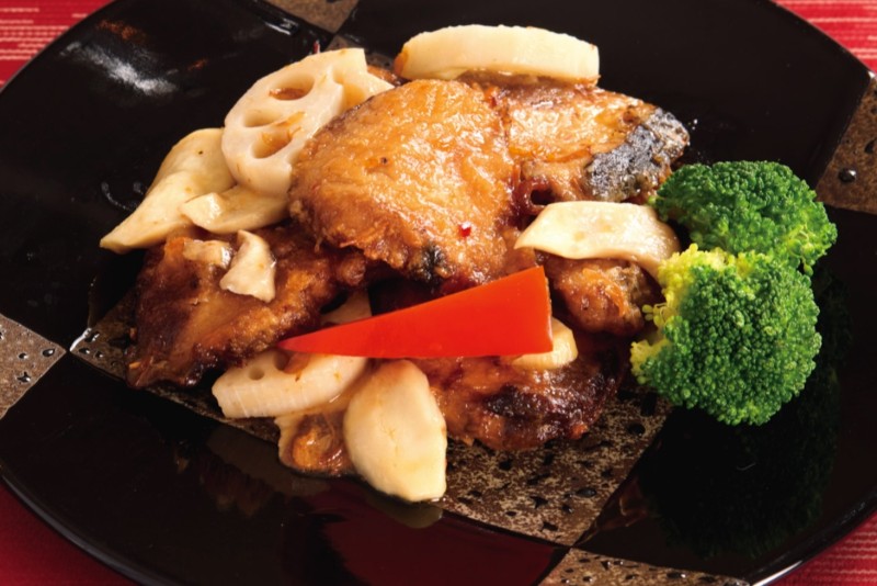 ③戻り鰹のX.O醤炒め ¥2,000