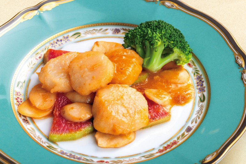 ③帆立貝柱の上海蟹味噌炒め　￥3,500