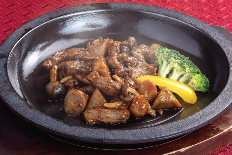 ②牛ヒレ肉の鉄板焼き　￥7,000