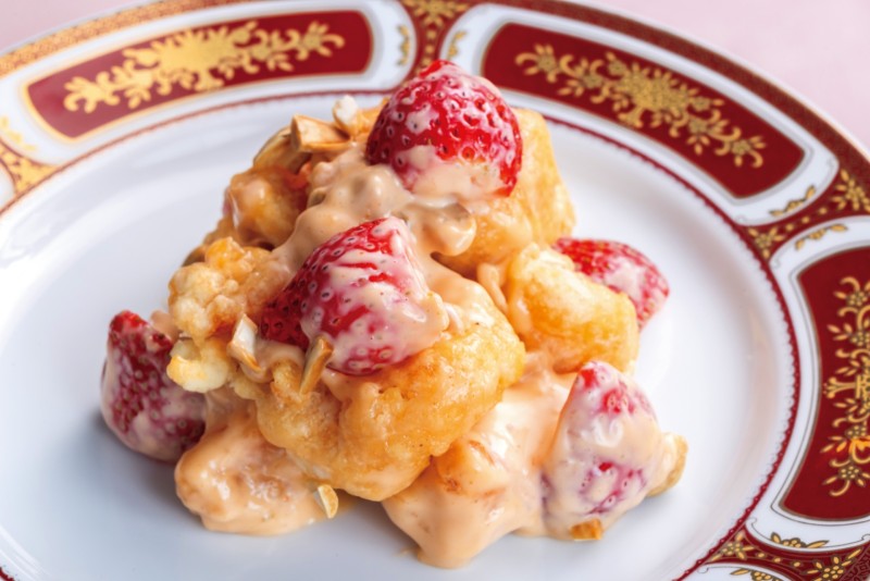 ①大海老の唐揚げ 苺とオーロラソース和え　￥2,000