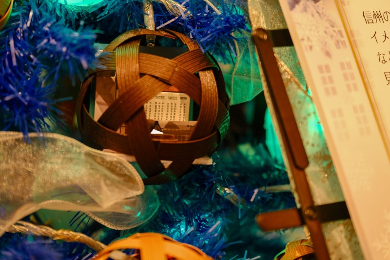 オーナメントの中にはホテルブエナビスタを再現した飾りも！