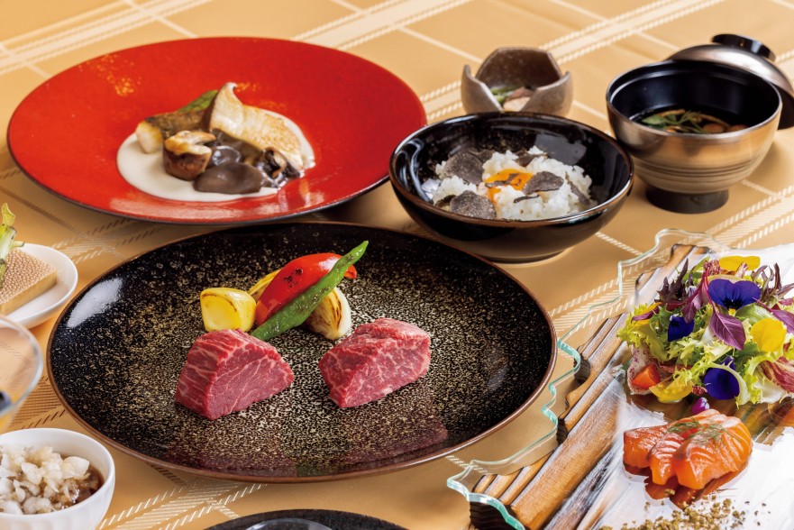 鉄板焼きソルプレーサ　宮崎県産和牛ヒレ肉と信州牛ヒレ肉の食べ比べ 山葵芋