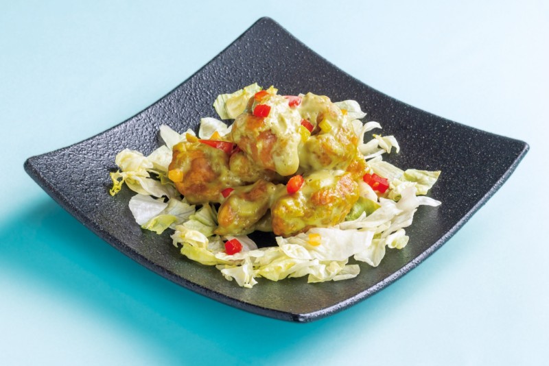 ②鶏肉の唐揚げ 鮮やか緑のオーロラソース和え　￥1,800