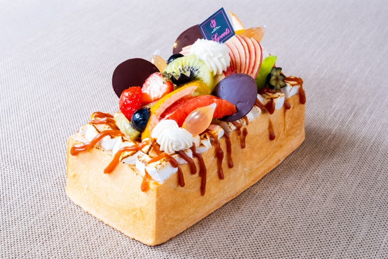 ⑨ハニートースト　￥2,300