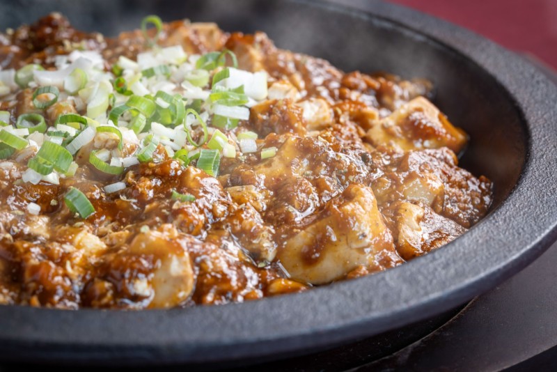 ④富成伍郎商店コラボ　信州匠豆腐の花椒香る辣醤麻婆豆腐（辛さレベル★★★）　￥2,400