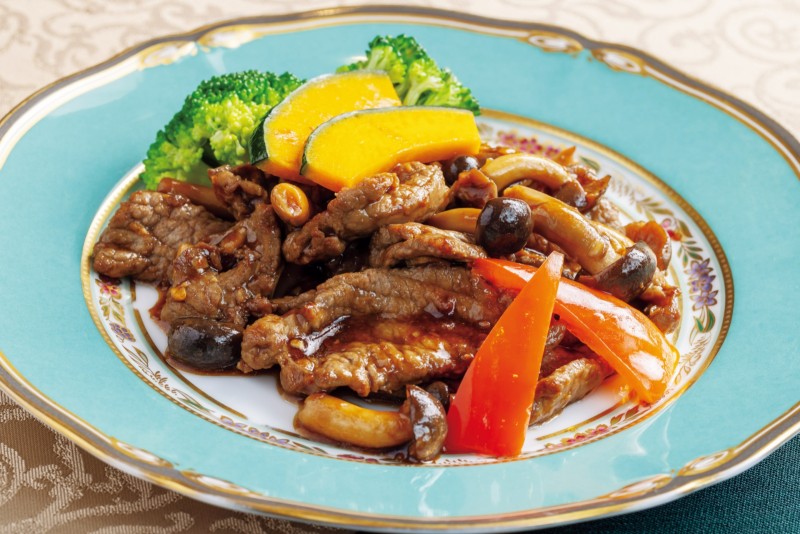 ③牛肉のオイスターソース炒め　￥2,200