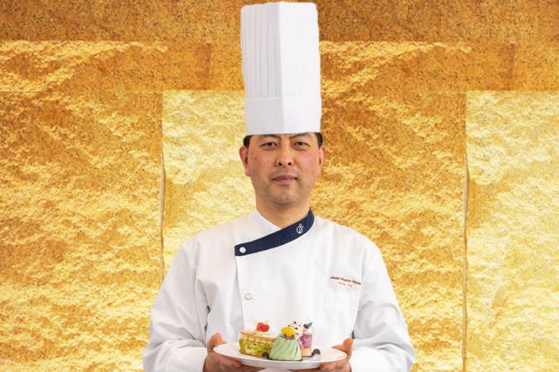 【ペストリー 金子料理長】宮崎県産いちごの大福 日向夏ジュレを使ったミニパフェ